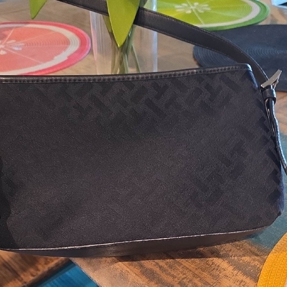 Talbots Classic Black Shoulder Bag - Picture 8 of 11